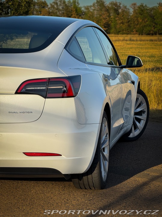 Tesla Model 3 2021