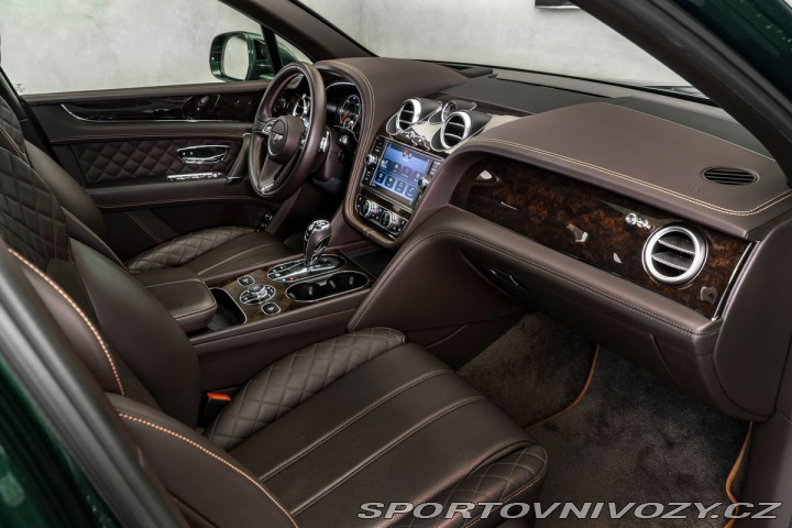 Bentley Bentayga 4,0D Masáže Pano LED 2017
