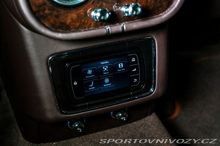 Bentley Bentayga 4,0D Masáže Pano LED 2017