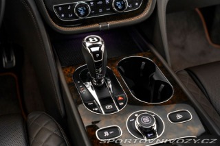 Bentley Bentayga 4,0D Masáže Pano LED 2017