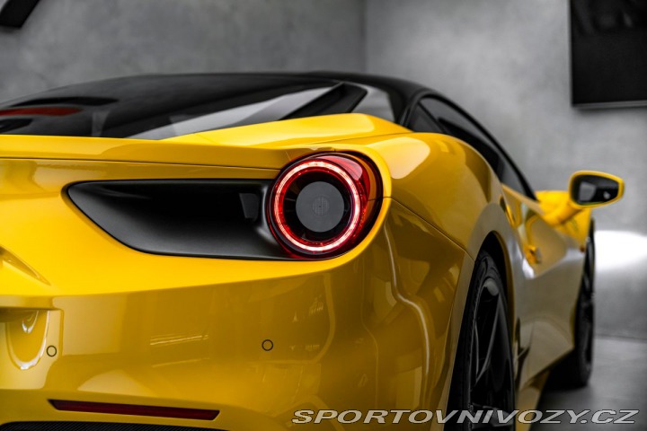 Ferrari 488 2017