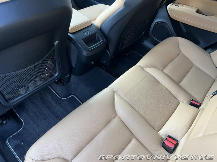 Volvo Ostatní modely XC60 REZERVACE 2017