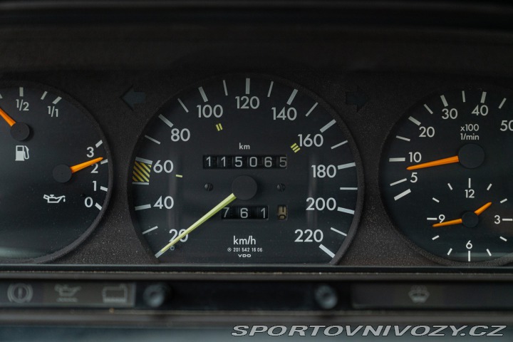 Mercedes-Benz E 190 E 1.8 1991