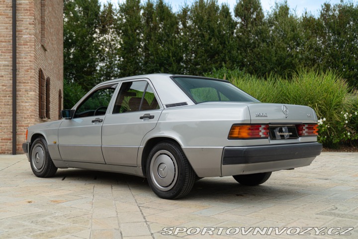 Mercedes-Benz E 190 E 1.8 1991