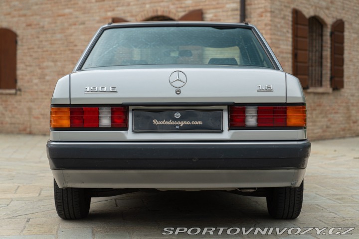 Mercedes-Benz E 190 E 1.8 1991