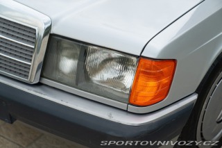 Mercedes-Benz E 190 E 1.8 1991