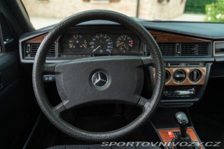 Mercedes-Benz E 190 E 1.8 1991