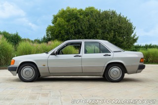 Mercedes-Benz E 190 E 1.8 1991