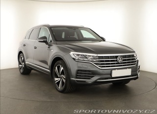 Volkswagen  Touareg  3.0 TDI