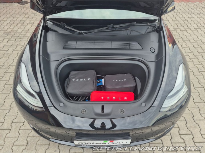 Tesla Model Y Long Range 378 kW 2023