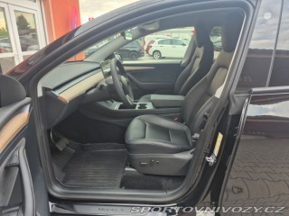 Tesla Model Y Long Range 378 kW 2023