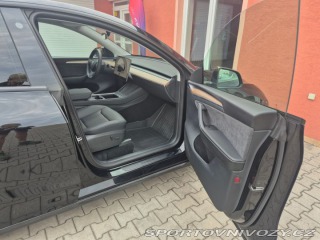 Tesla Model Y Long Range 378 kW 2023