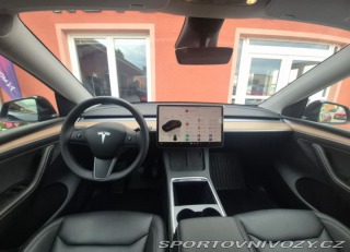 Tesla Model Y Long Range 378 kW 2023