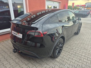Tesla Model Y Long Range 378 kW 2023