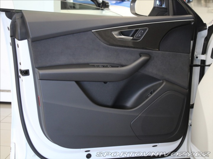 Audi Ostatní modely Q8 3,0 55TFSi S-Line Black 8 2023