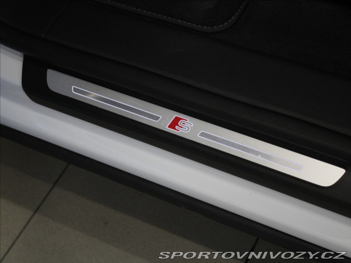 Audi Ostatní modely Q8 3,0 55TFSi S-Line Black 8 2023