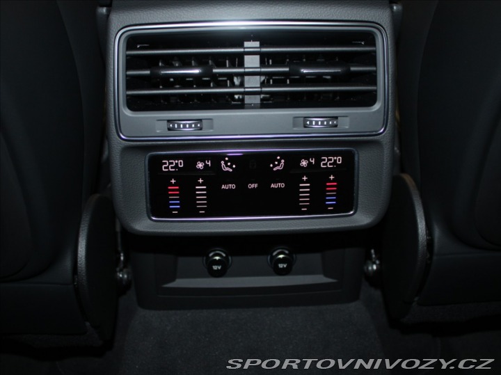 Audi Ostatní modely Q8 3,0 55TFSi S-Line Black 8 2023