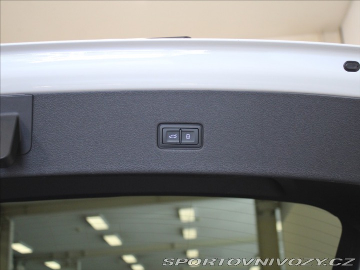 Audi Ostatní modely Q8 3,0 55TFSi S-Line Black 8 2023