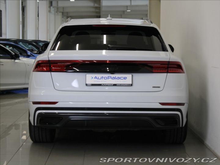 Audi Ostatní modely Q8 3,0 55TFSi S-Line Black 8 2023