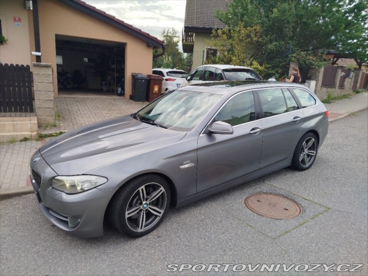 BMW 5 3,0 530d F11 1800