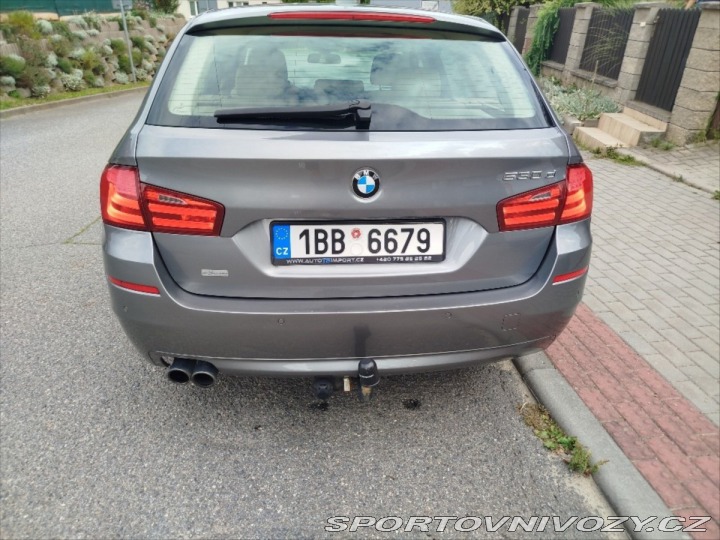 BMW 5 3,0 530d F11 1800