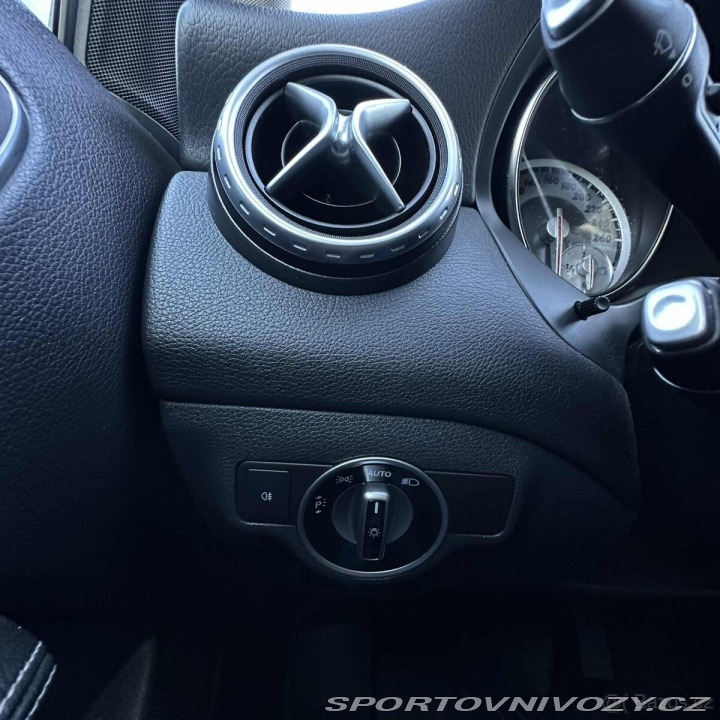 Mercedes-Benz Ostatní modely GLA 2,0 220 CDI 170hp 7G DC 2015