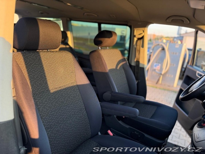 Volkswagen Ostatní modely Multivan 2,5 T5 2009
