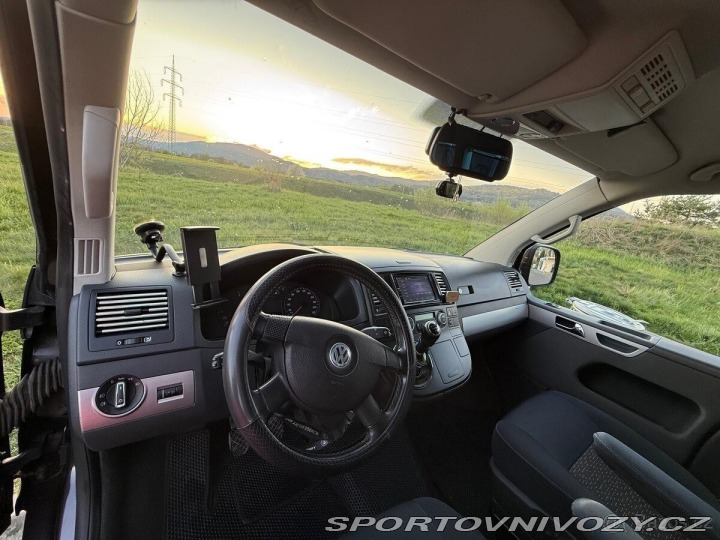 Volkswagen Ostatní modely Multivan 2,5 T5 2009