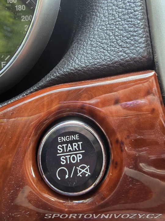 Ostatní značky Ostatní modely Jeep Grand Cherokee 3,0 LIMITED 2012