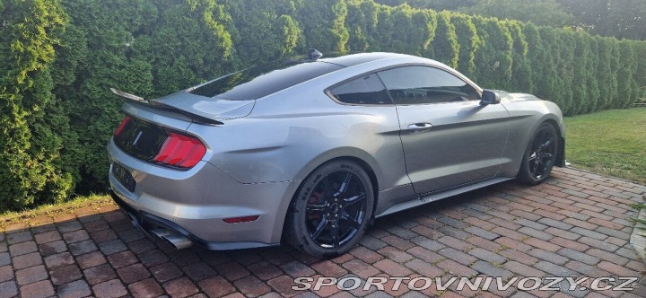 Ford Mustang 5,0 rv 2020.najeto 67ti 2020