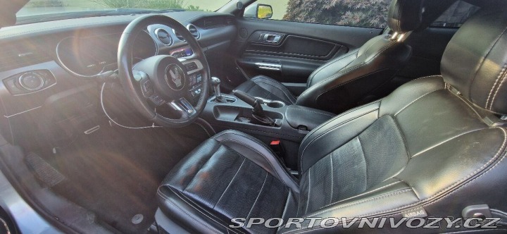 Ford Mustang 5,0 rv 2020.najeto 67ti 2020