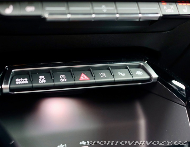 Audi RS3 Sportback 2.5 TFSI quatt 2025