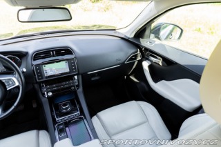 Jaguar F-Pace 2.0 I4  Prestige  AWD A/ 2017