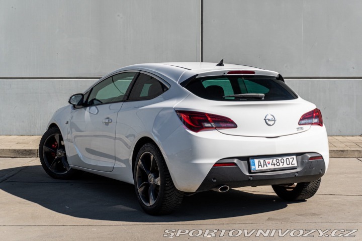 Opel Astra GTC 2.0 CDTI Start/Stop 2012