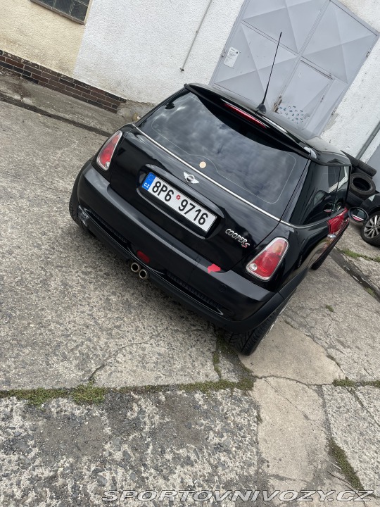 Mini Cooper R53 2006