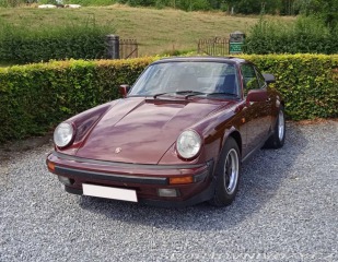 Porsche 911 Carrera