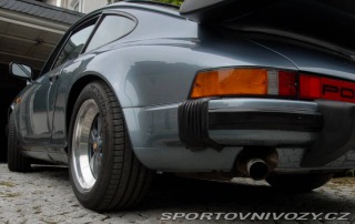 Porsche 911 Carrera 3.2 G-Model 1984