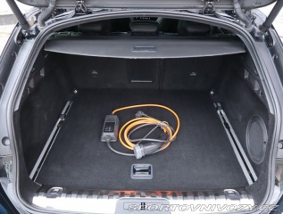Peugeot 508 Hybrid4 PSE 2021