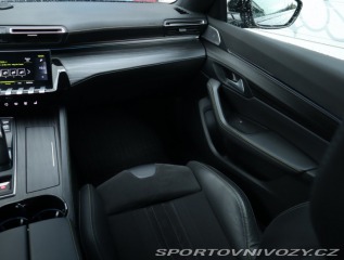 Peugeot 508 Hybrid4 PSE 2021