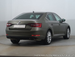 Škoda Superb Style Plus 2.0 TSI 2015