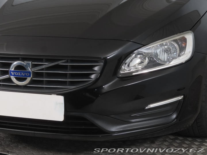 Volvo V60 D6 Plug-in Hybrid 2015