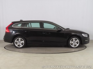 Volvo V60 D6 Plug-in Hybrid 2015