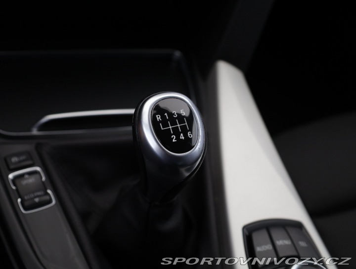 BMW 3 330 i 2016
