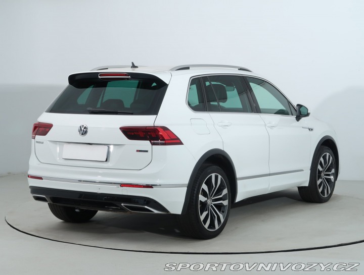 Volkswagen Ostatní modely Tiguan R-Line 2.0 TSI 2018