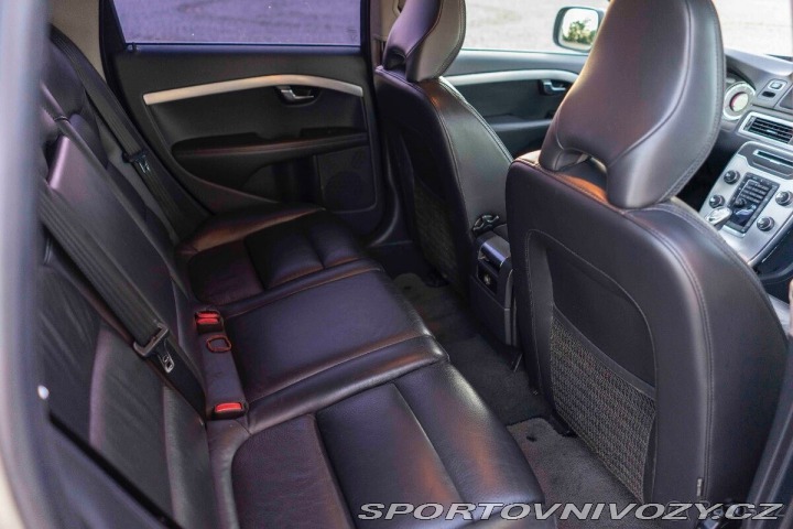 Volvo Ostatní modely XC70 2,4 D5 2013, 4x4 – Výbo 2013