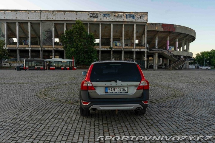 Volvo Ostatní modely XC70 2,4 D5 2013, 4x4 – Výbo 2013