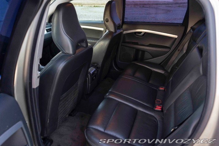 Volvo Ostatní modely XC70 2,4 D5 2013, 4x4 – Výbo 2013