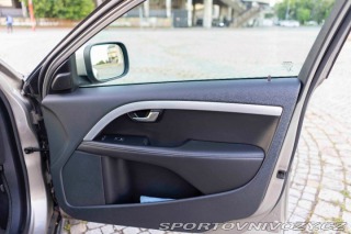 Volvo Ostatní modely XC70 2,4 D5 2013, 4x4 – Výbo 2013