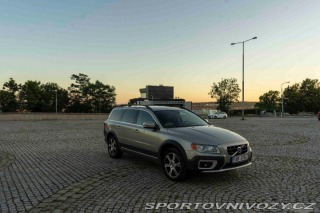 Volvo Ostatní modely XC70 2,4 D5 2013, 4x4 – Výbo 2013