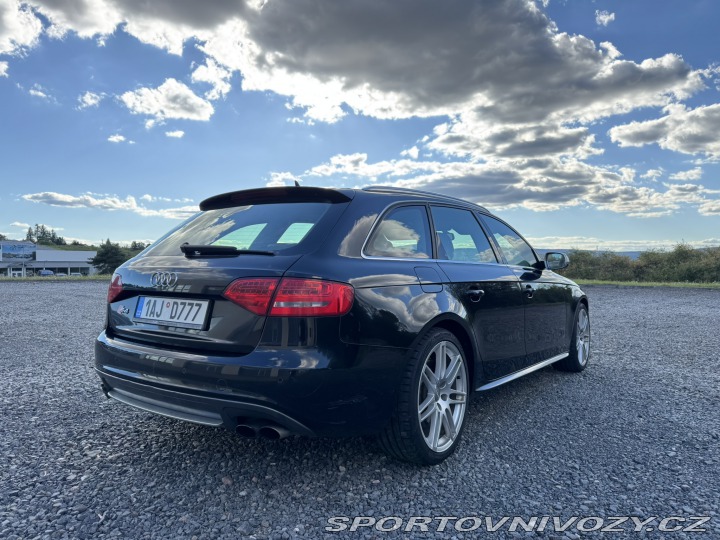 Audi S4 3.0 TFSI*245kw*MANUÁL 2011